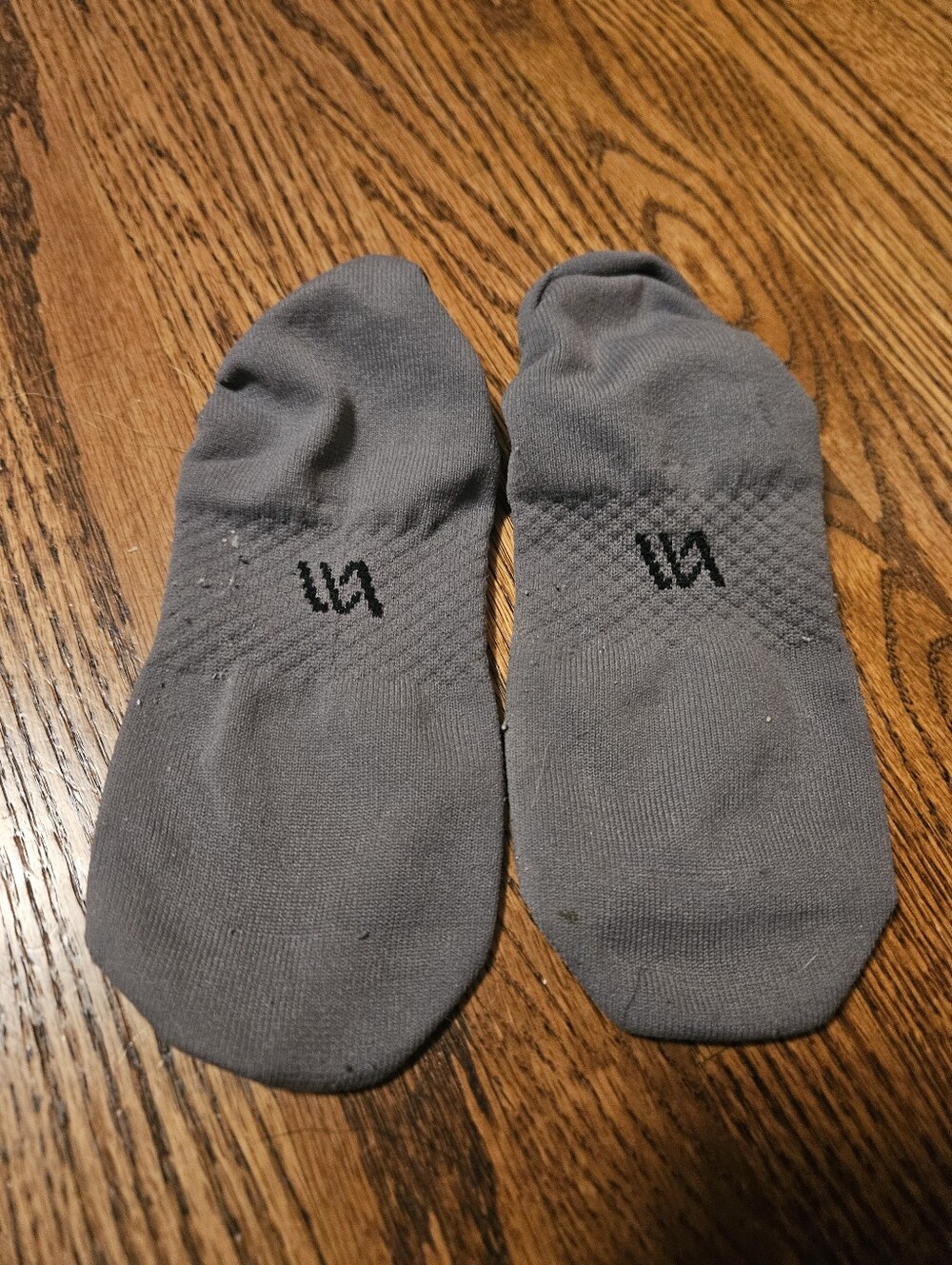 Men's Low-Cut Gray Athletic Socks - 1 Pair